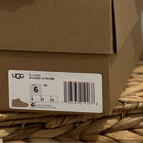 UGG ULTRA MINI DRIFTWOOD SIZE 6 - Picture 4 of 6